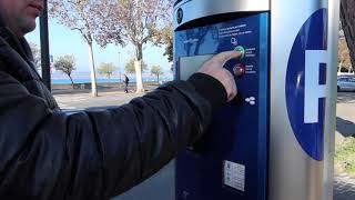 Simple Method To Avoid Parking Tickets Fines In Northern Italy. How Tourists Use Parking Machine