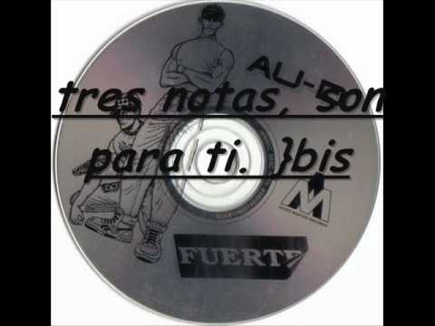 AU D Tres notas con letra - YouTube