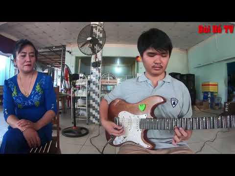 Thanh Hùng khiếm thị độc tấu nghe mùi nức nở mà cảm phục em