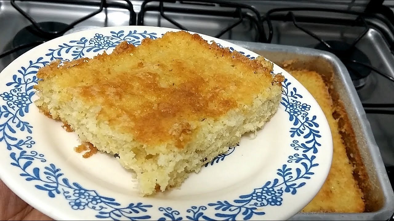 Bolo de bagaço de abacaxi