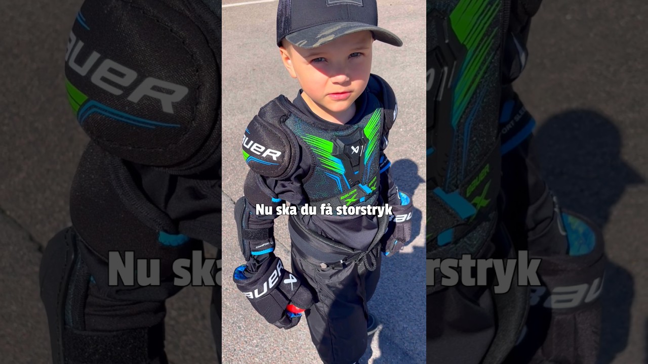 NU SKA DU FÅ STORSTRYK FARSAN!!😄 (Reklam för Bauer Hockey)