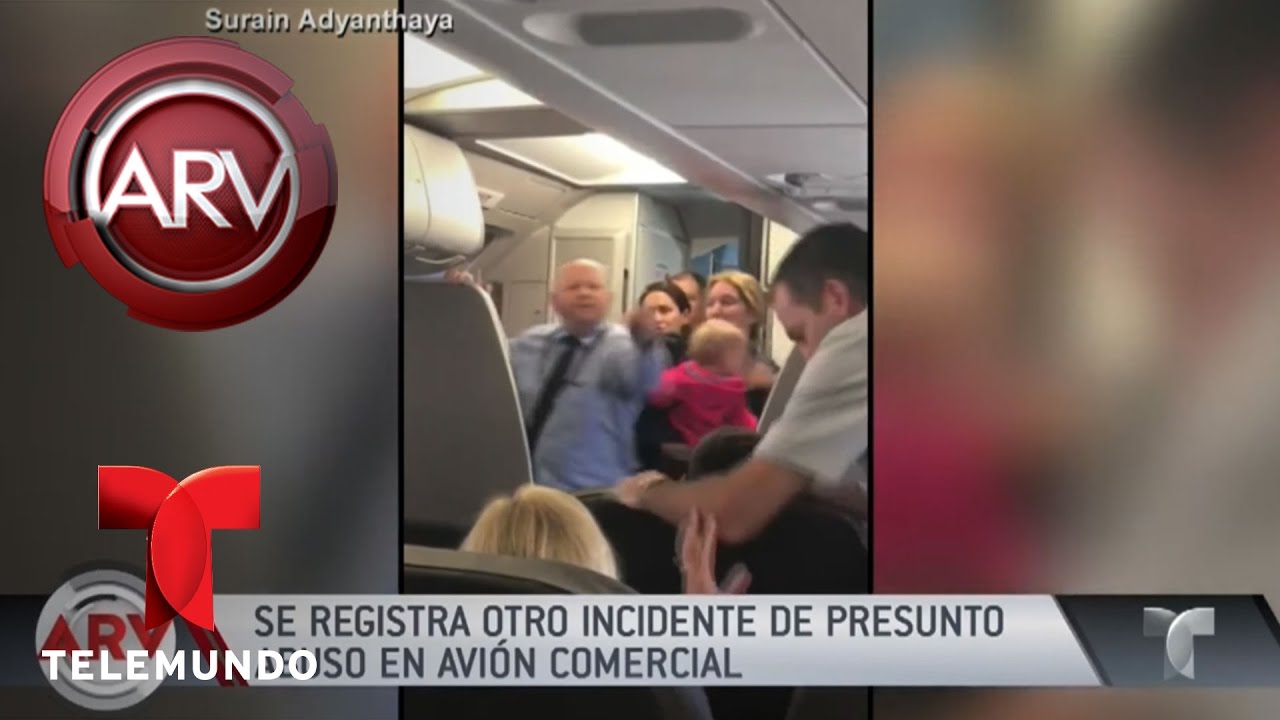 Auxiliar de vuelo de American Airlines se enfrenta a pasajero | Al Rojo Vivo | Telemundo