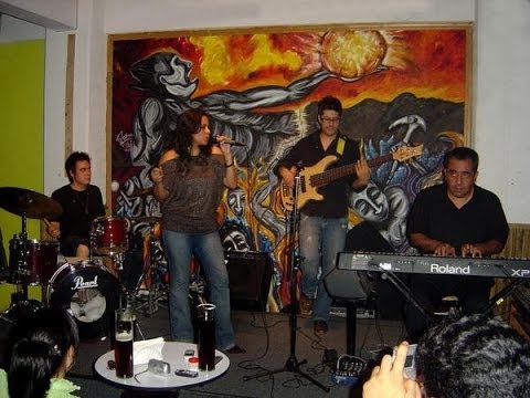 Lore Aquino - Calle Son - En Vivo (LoreJazzAquino)