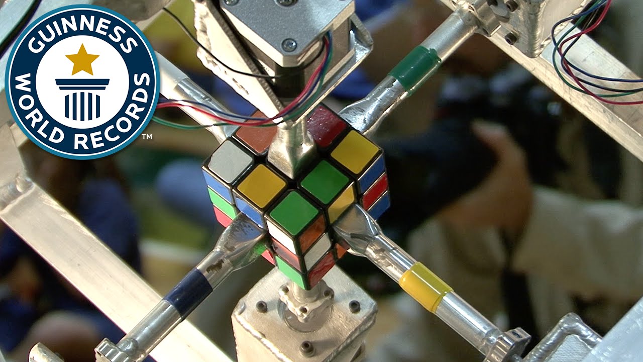 Fastest robot to a Rubik's Cube - Guinness Records -