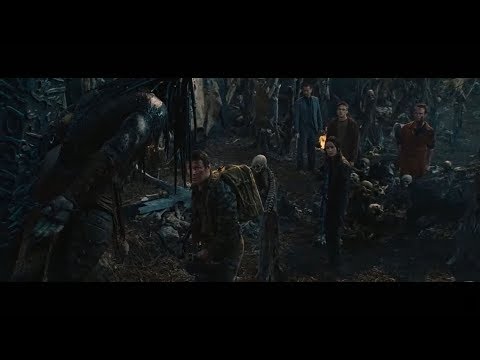 Predators - Predator Camp Gunfight [HD]