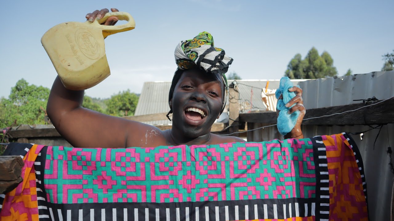 How Do We Shower Africa Village girl routine in Africa, African girl ...