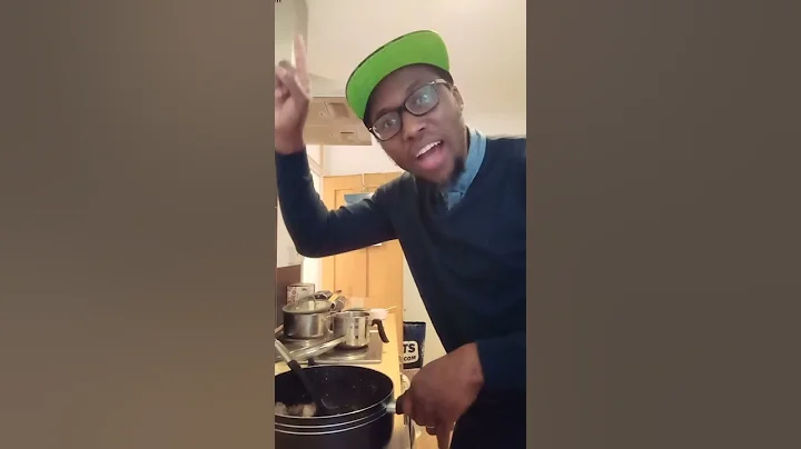 HOW TO MAKE EGUSI SOUP WITH SPINACH |FUFU AND EGUSI |EGUSI SOUP|AFRICAN FOOD |#NIGERIANFOOD |#SHORTS