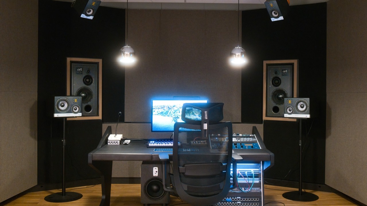 Inside One of Berlin's Finest Recording Studios (Soundfabrik Studio Tour)