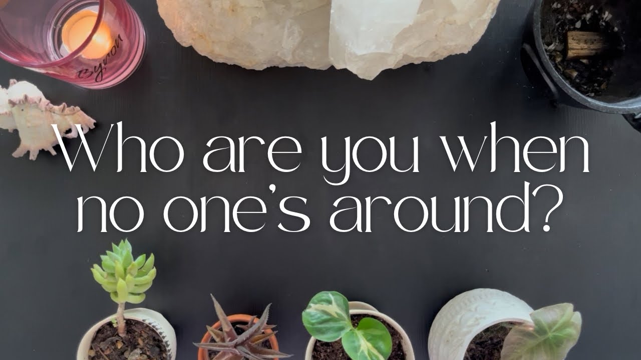 Who are you when no one’s around? | Pick A Card Intuitive Tarot Reading 🪬 💫🧿 