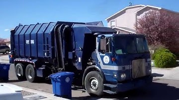 CABQ Solid Waste - Volvo Xpeditor Amrep Octo Side Loader (Garbage Truck) 015106
