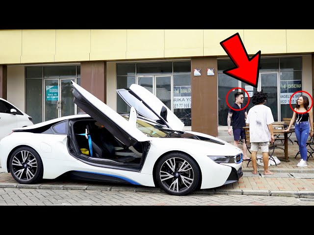 MEREKA KAGET !! Ngelihat Gembel Sultan Beli Mobil BMW i8 CASH 4,3 MILYAR class=