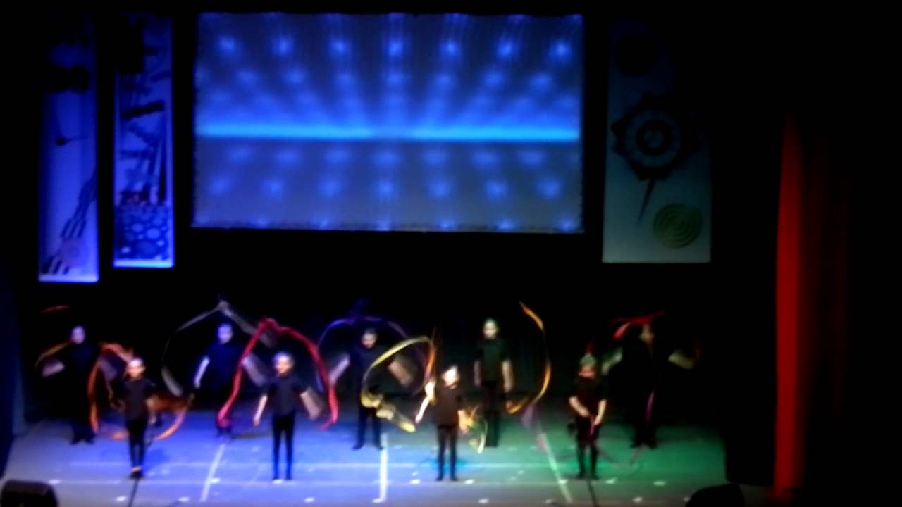 Pestrofarebné stuhy ,  manycoloured ribbons ,  ( ribbon dance )