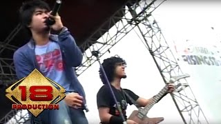 Download lagu Samsons Dengan Nafasmu Live Konser Lhoksumawe 19 Februari 2007 Samsons Dengan Nafasmu Live Konser Lhoksumawe 19 Februari 2007