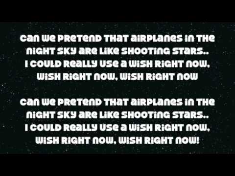 Airplanes - BoB ft. Eminem & Hayley Williams (of P...