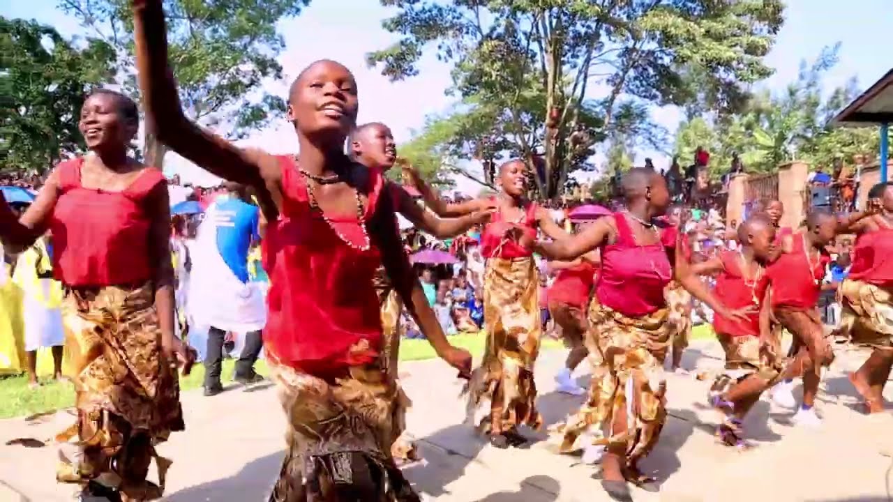 REBA IMBYINO ZUJE UBUHANGA - IRYABYINNYE IVUMBI RIRATUMUKA