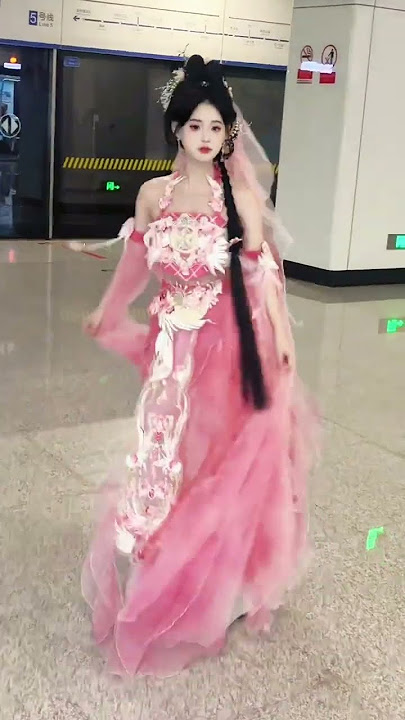 chinese traditional clothes-hanfu#chineseculture #traditional dress #pinterest inspired outfits #汉服