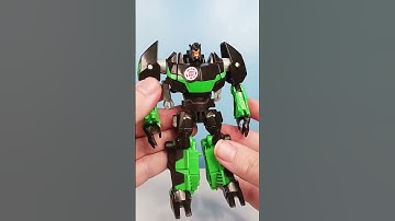 This Transformer should have been recalled... Robots in Disguise 2015 Grimlock