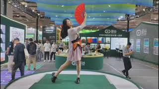 Dancing on Sports FLOORING Exhibitor's BOOTH #tiles #mats