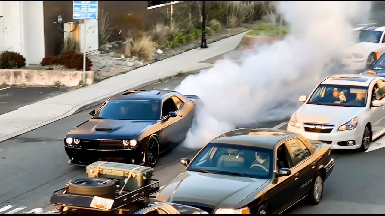 Crowds & Cars Gather in Ocean City, Despite Cancelled Car Show - YouTube