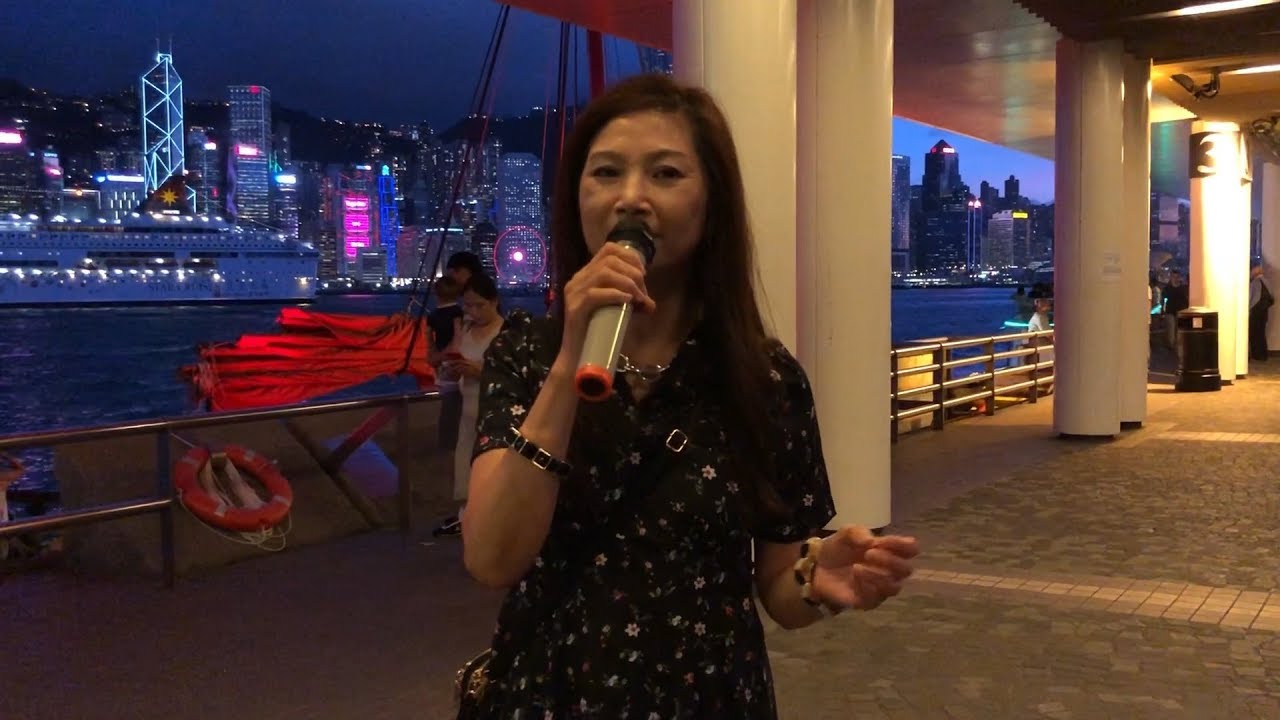 Pauline王蓉(冧歌女神)A (2019-6-20) 尖沙咀文化中心海傍🛥 唱 “ 被遺忘的時光 + 星 + 月半小夜曲 + 笑看風雲 ...