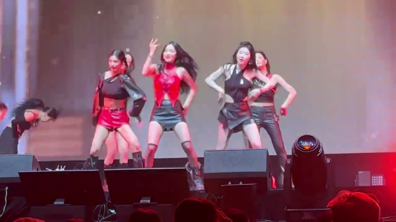 ITZY (있지) GOLD at UTO FEST in Yokohama Japan 250119