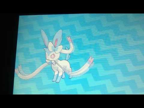 Evolving Shiny Eevee to Shiny Sylveon - Pokemon Sun
