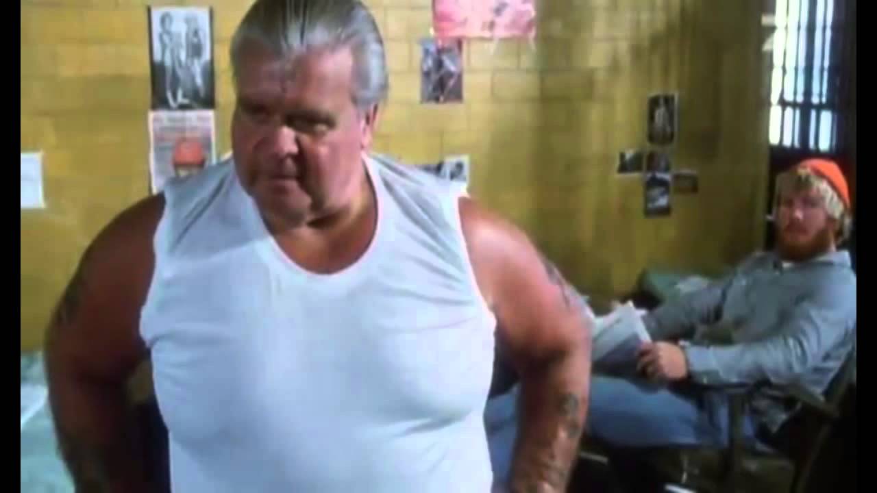 YTPMV: Bud Spencer non canta intonato in cella