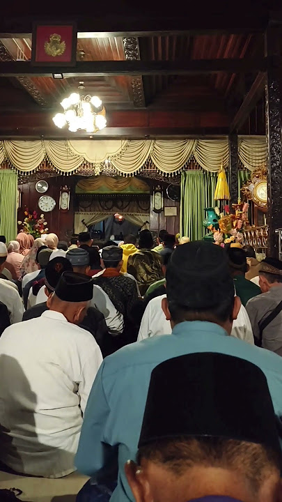 Tawasul Di Maqom Kanjeng Syekh Kiyai Zakaria Alias Eyang Jugo Gunung Kawi Kepanjen Malang