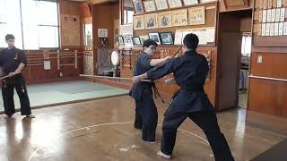 袖岡流杖術 組木打ち　Sodeoka-ryu cane technique "kumikiutchi"