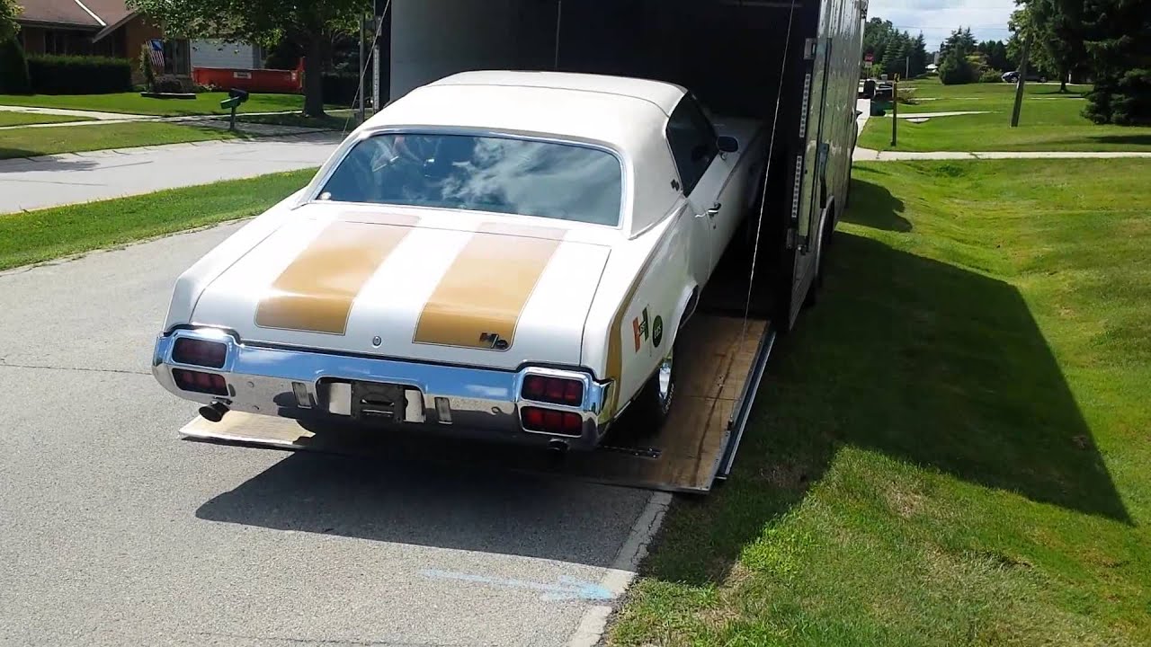 '72 Hurst Olds Load - YouTube