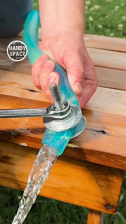 Stop the Pressure! A Plumbing Trick with a Hose and Bolt #tricks