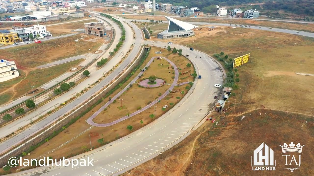 Taj Residencia’s I Iconic Eye-Shaped Family Park