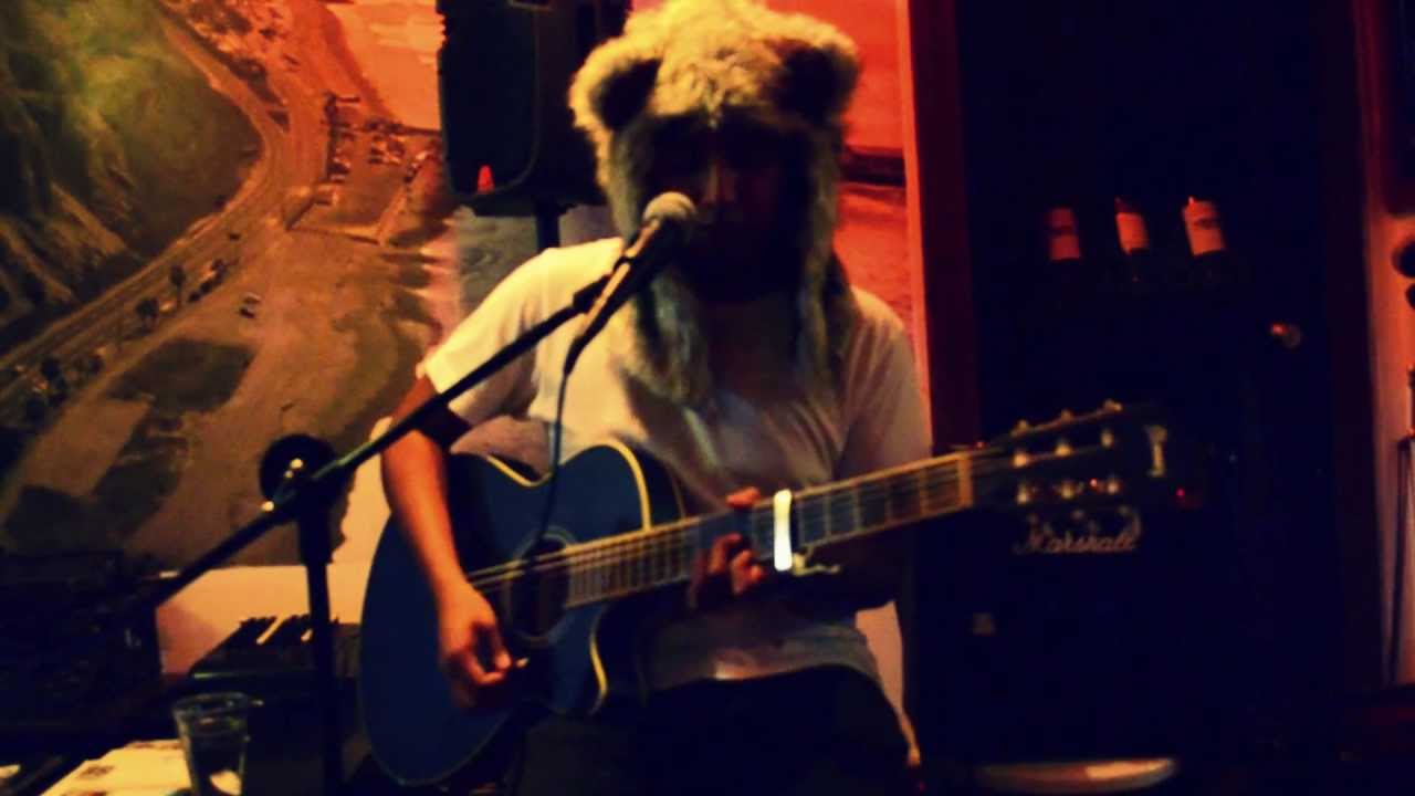 Alex Darko - Simple Things auf YouTube ansehen Alex Darko - Simple Things auf YouTube ansehen