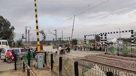 EOLB LC gate at 4Lane NH