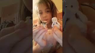 i vi imate igracku koju voli te ovo mi ej kupila mama danas za novu godinu i volim  moju mamu🥰😘👉🏻👈🏻💜