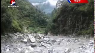बाजुराको खारगाडा खोलामा पुल नहुँदा रजालीवासीलाई सदरमुकाम आवत जावत गर्न दुख