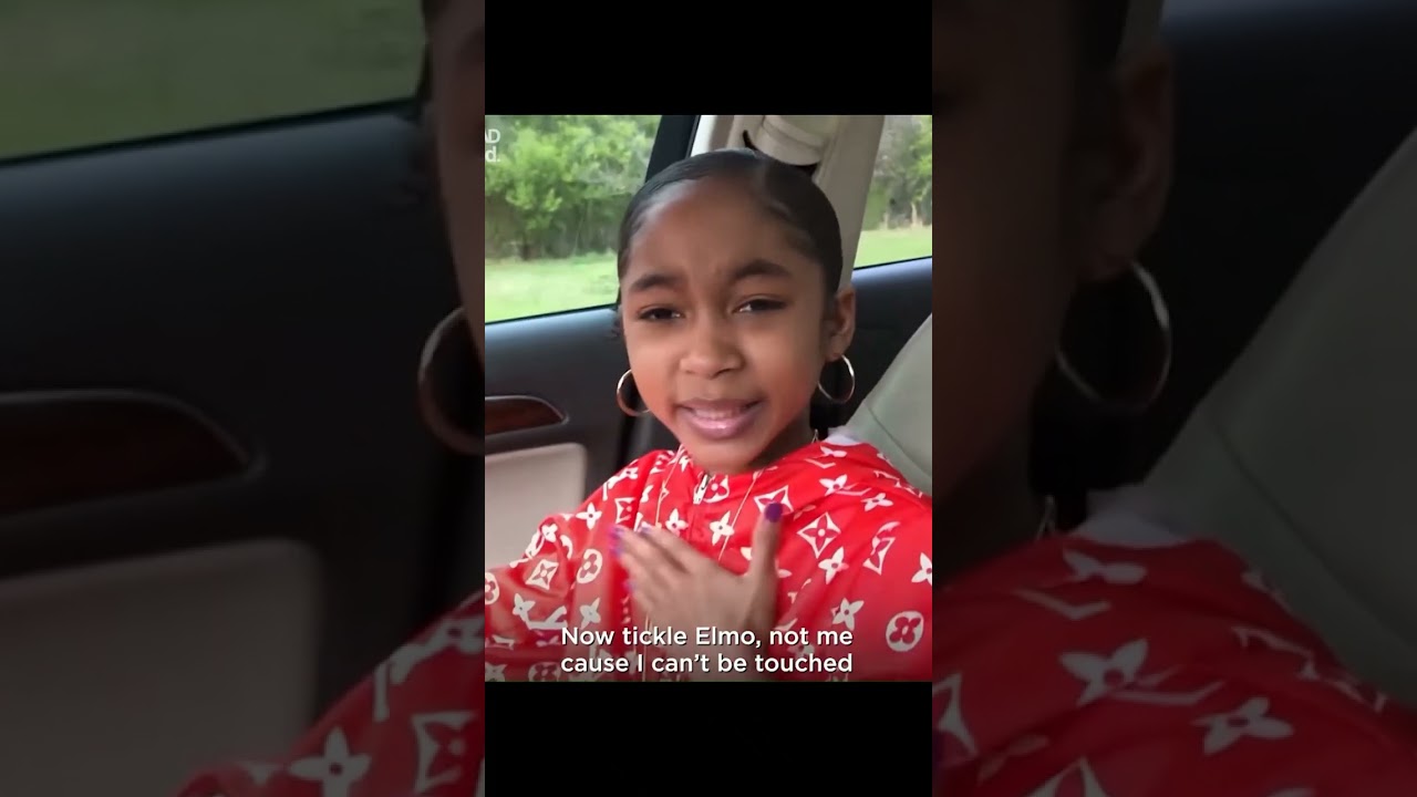 This 12 year old rap flow is dope (ThatGirlLayLay) 