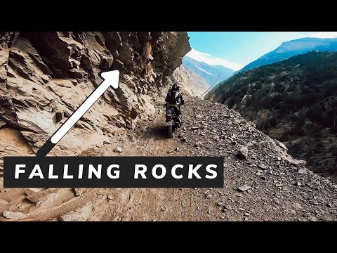 RIDING INDIA'S DANGEROUS ROADS (Himalayan Motorcycle Road Trip Ep4)