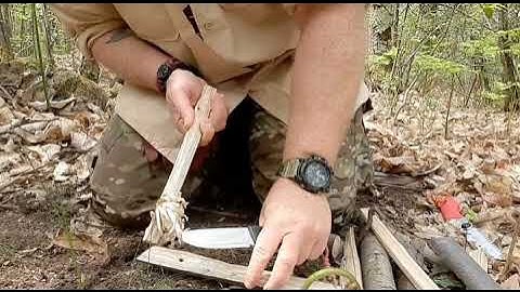 Fallkniven F1 feather stick