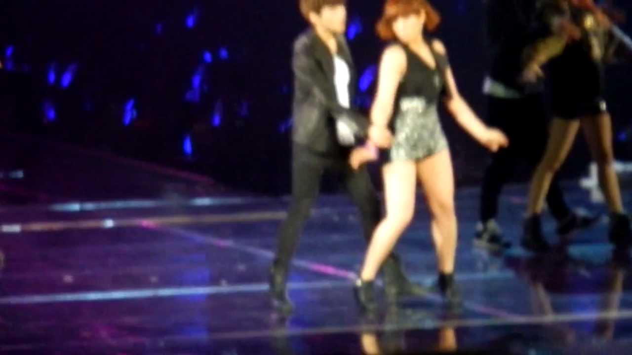 [FANCAM] 120204 SUPER SHOW 4 - Ryeo Wook solo - Moves Like Jagger