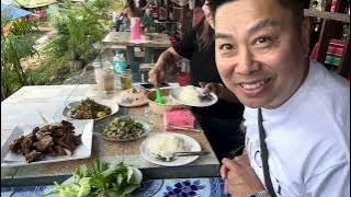 Download lagu Khaopoon Jeow Keeng Restaurant at Tha Ngon