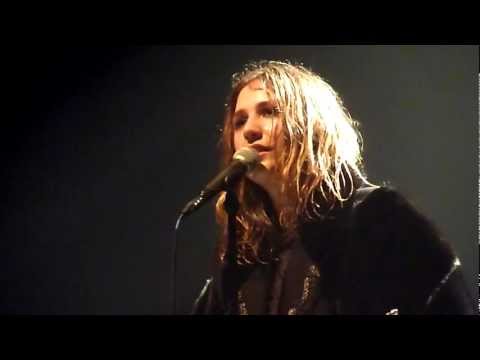 IZIA - Life is going Down (4/4) - live@Bataclan (2012-03-16)