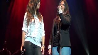 Vanesa Martín y Rocío Acebedo "Trampas" Gran Teatro de Huelva (7-12-12).wmv