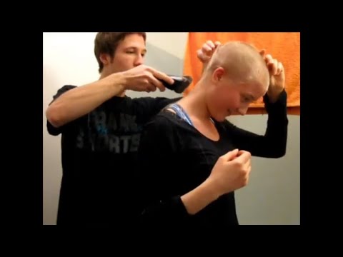 Head-Shaving Couple! 💖 Girlfriend's Buzz Cut + Boyfriend's Bald Shave! ✂️ Bathroom Transformation! ✨