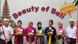 Tari Kreasi “The Beauty Of Bali” XI MIPA 1