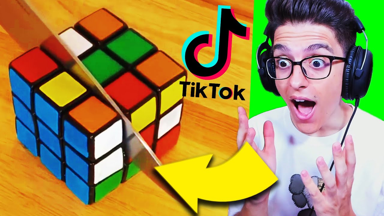 REAGIAMO AI NUOVI TIK TOK VIRALI SU TORTE CHE SEMBRANO OGGETTI!!! *PIGGY COMPRESO*