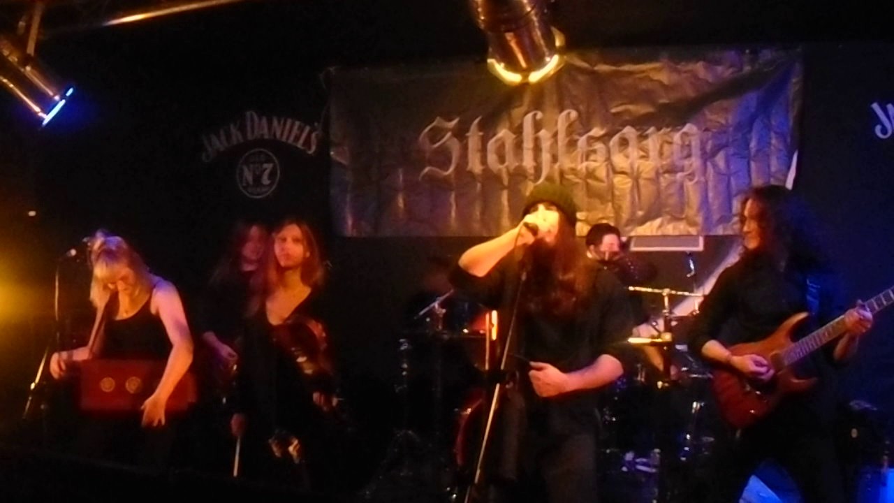 Isarnos - Exilo, B2 Norwich