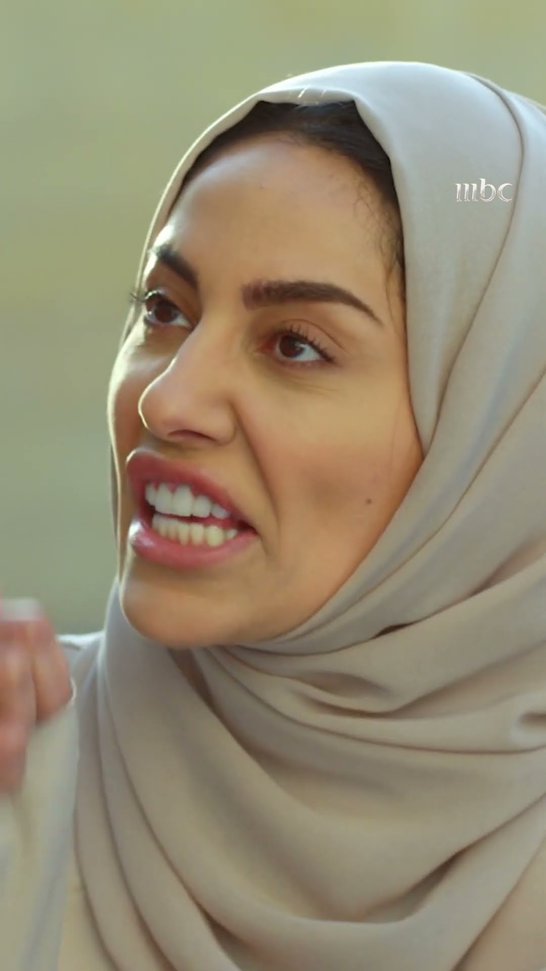 صراع نهلة وحمود عشان أمل ..