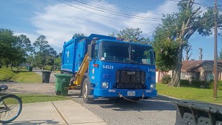 Brand new Autocar python on recycling 54520 