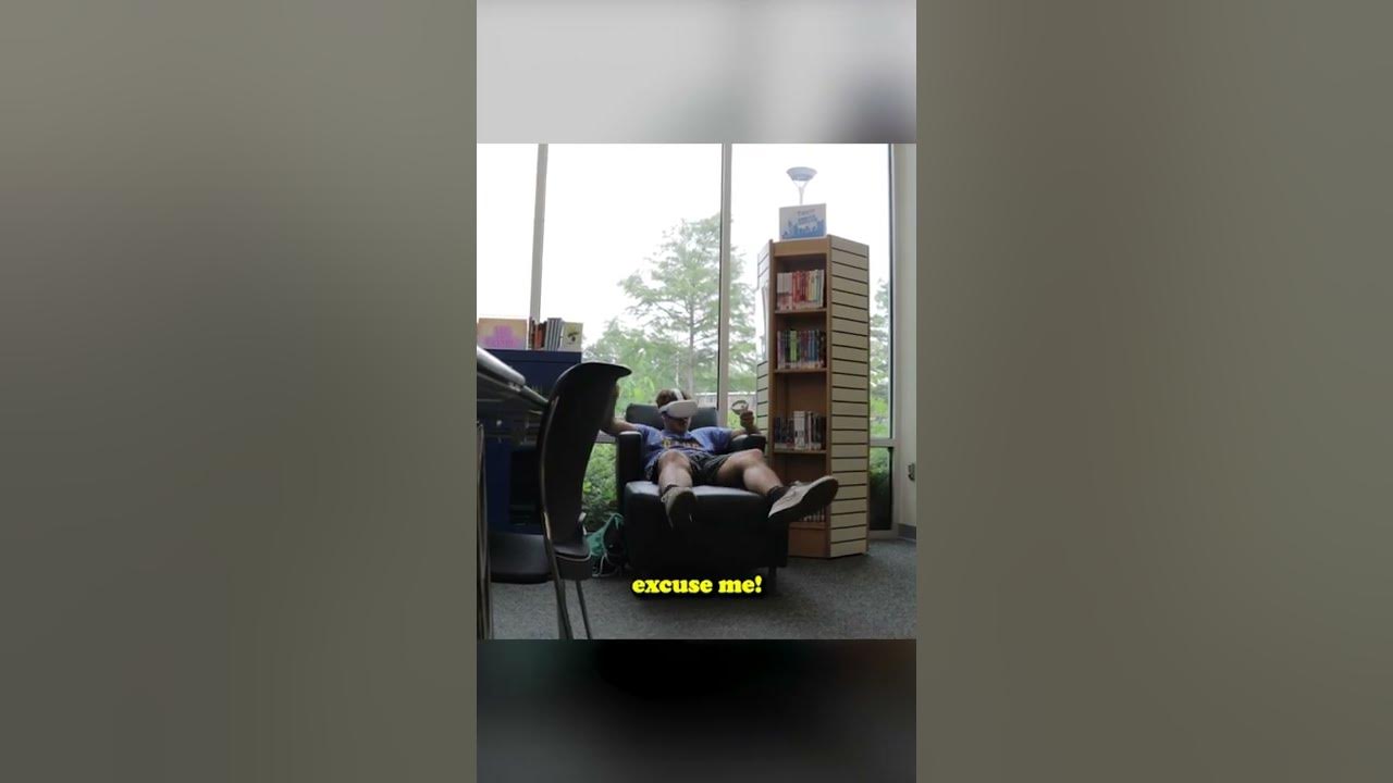 VR in Library Prank!